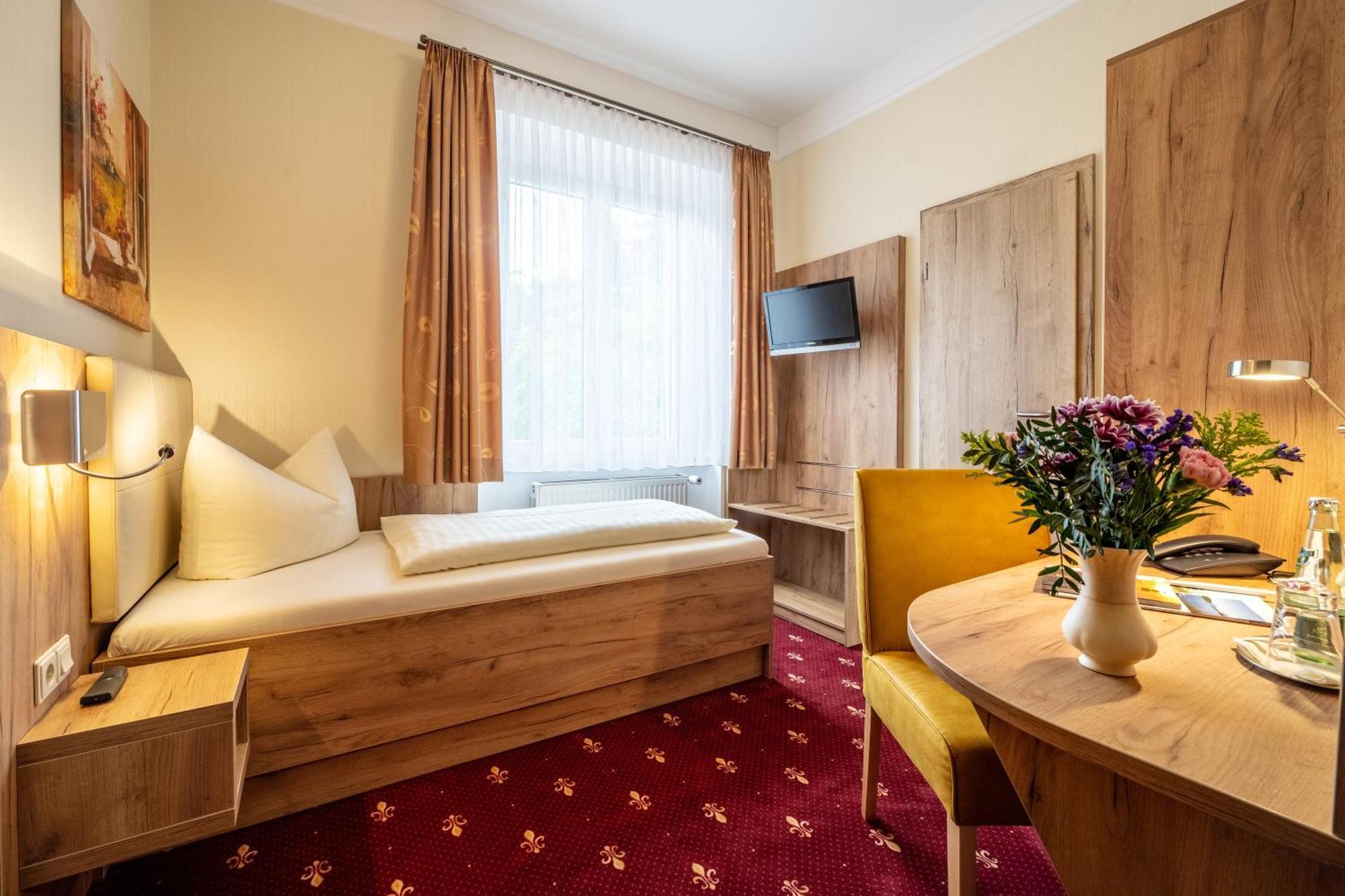 Flair Hotel Villa Ilske Бад-Кезен Екстер'єр фото